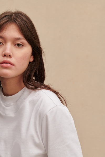 T-shirt blanc à manches courtes pour femme