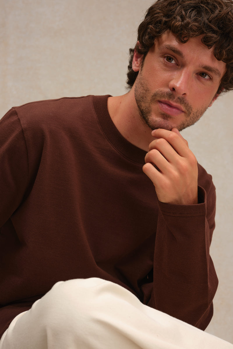 T-shirt marron chocolat à manches longues en coton pour homme
