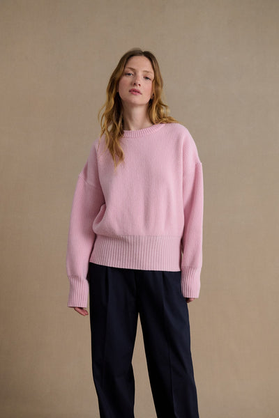 Women's light pink ribbed round-neck sweater