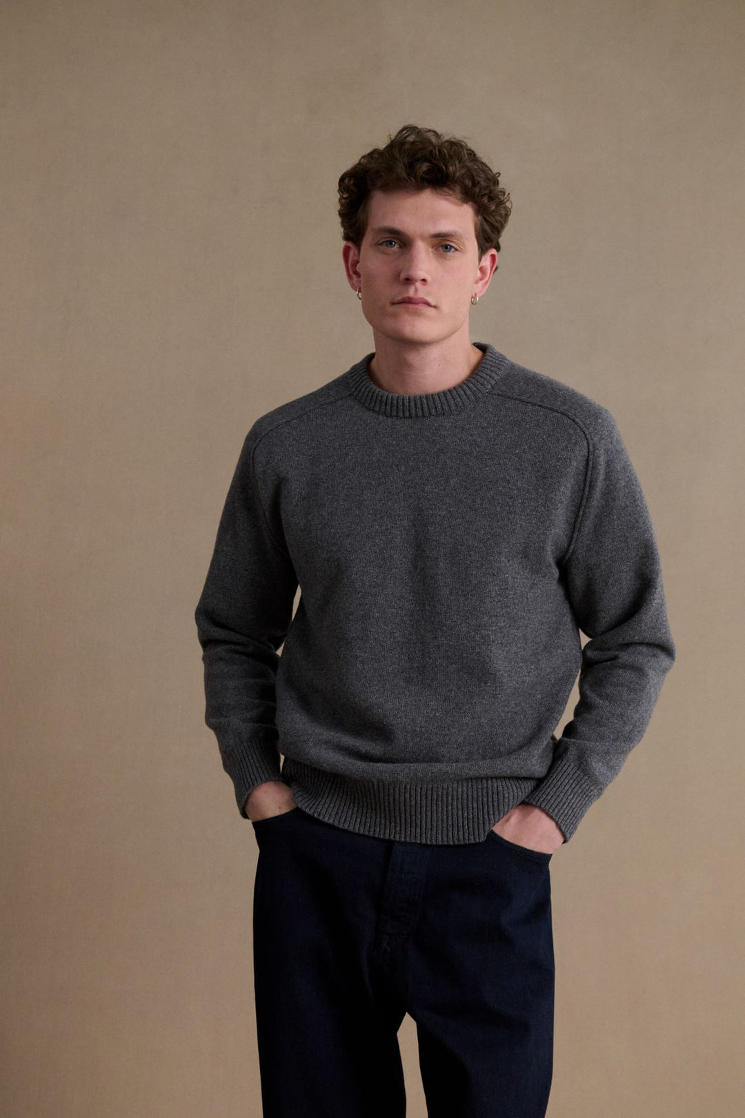 Men's dark grey round-neck sweater in merino wool | Le Minor