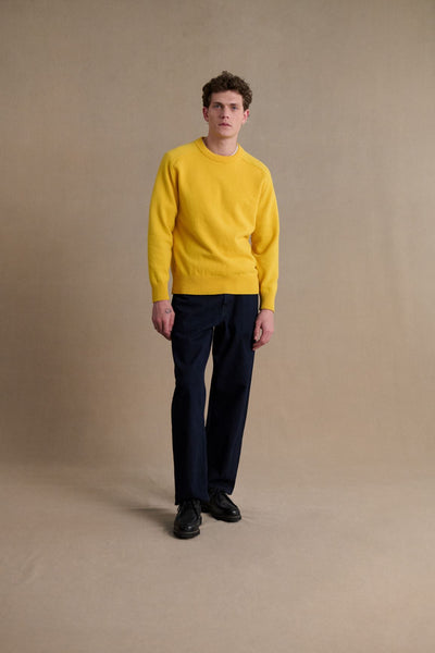 Men's light yellow round-neck sweater