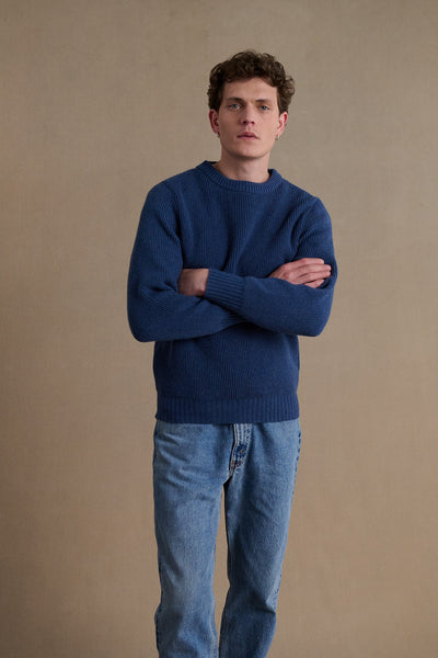 Men's denim blue ribbed round-neck sweater