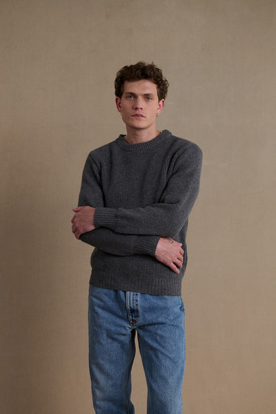 Men's dark grey ribbed round-neck sweater