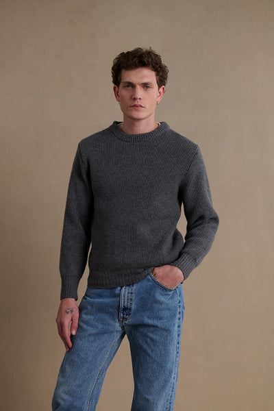 Men's dark grey ribbed round-neck sweater