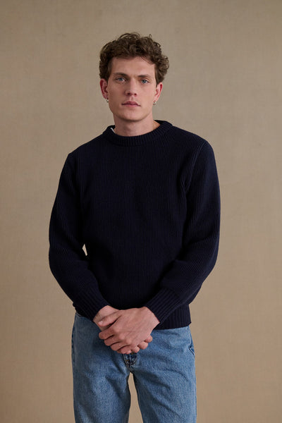 Men's navy blue ribbed round-neck sweater