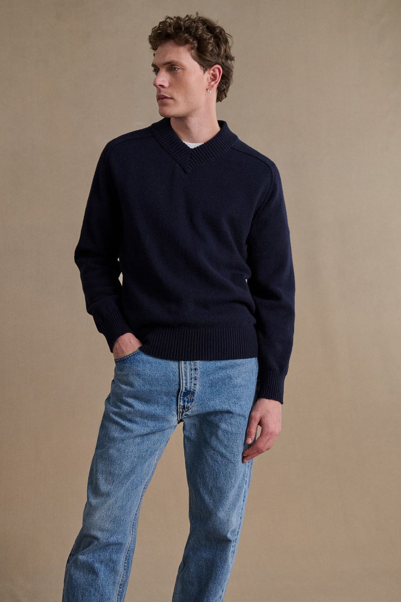 Pull homme col V bleu marine