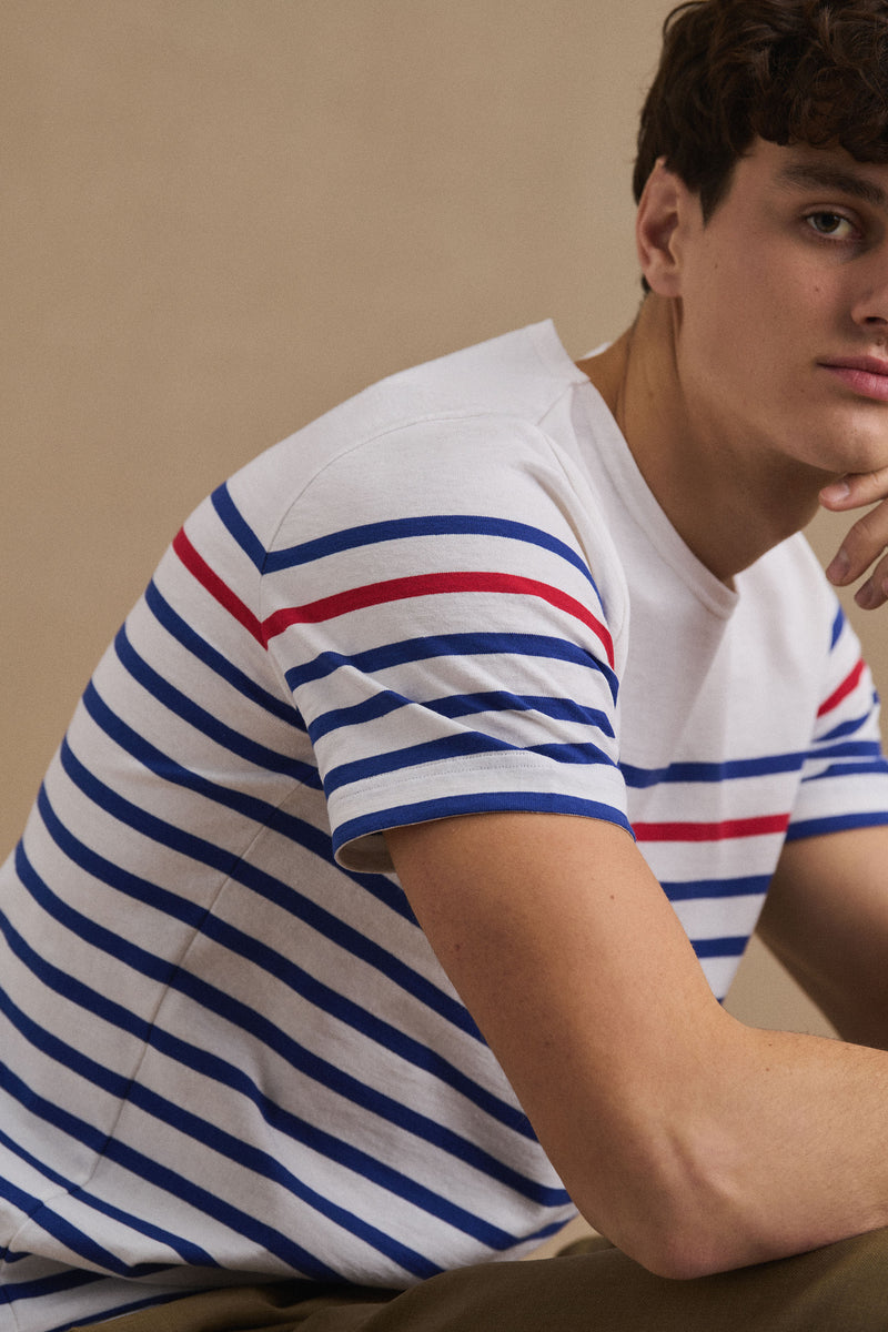 Classic white mariniere t-shirt with red stripe