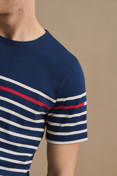 Classic navy blue mariniere t-shirt with red stripe