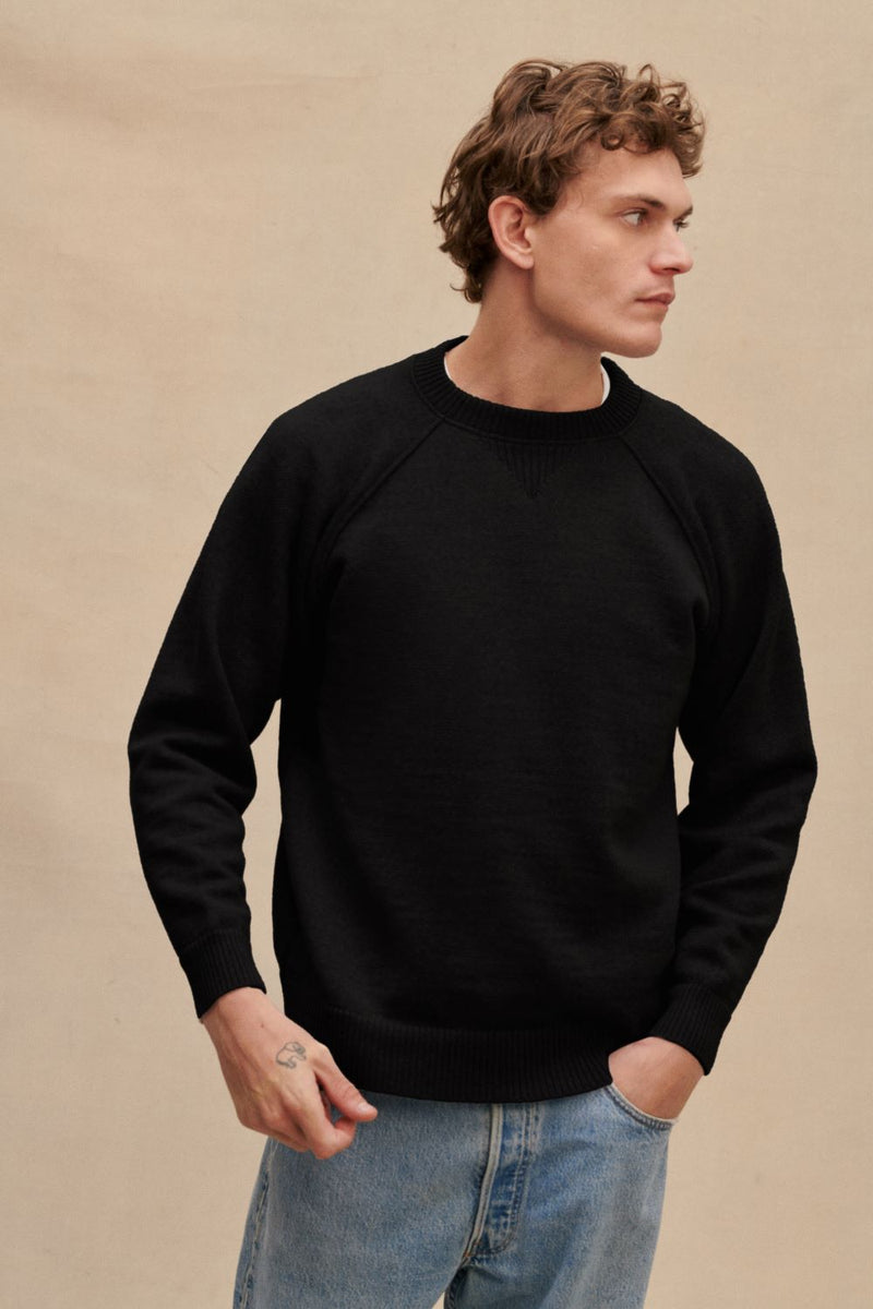 Sweat noir en laine mérinos pour homme