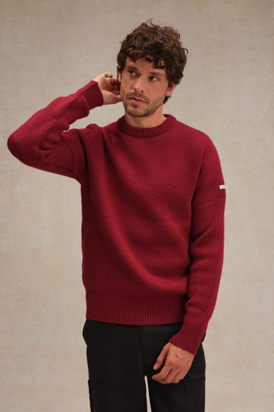Men's burgundy round-neck Norwegian sweater