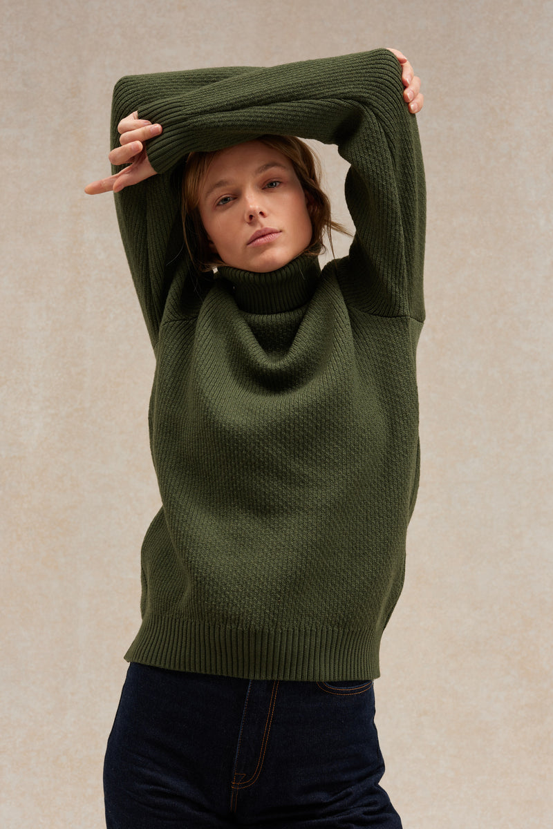 Pull col roulé Norvégien olive pour femme
