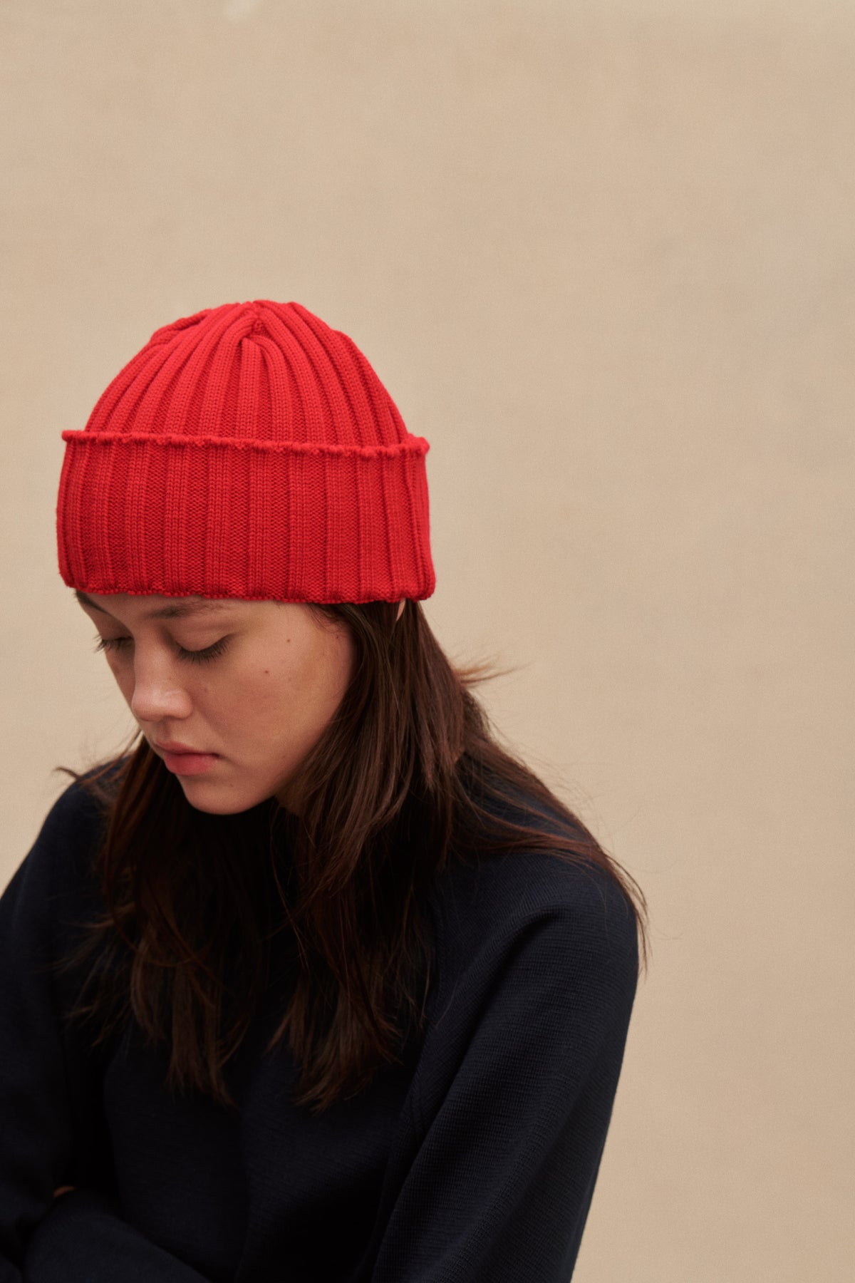 Bonnet Roux Bonnet à cotes classique rouge en laine mérinos mixte | Le Minor