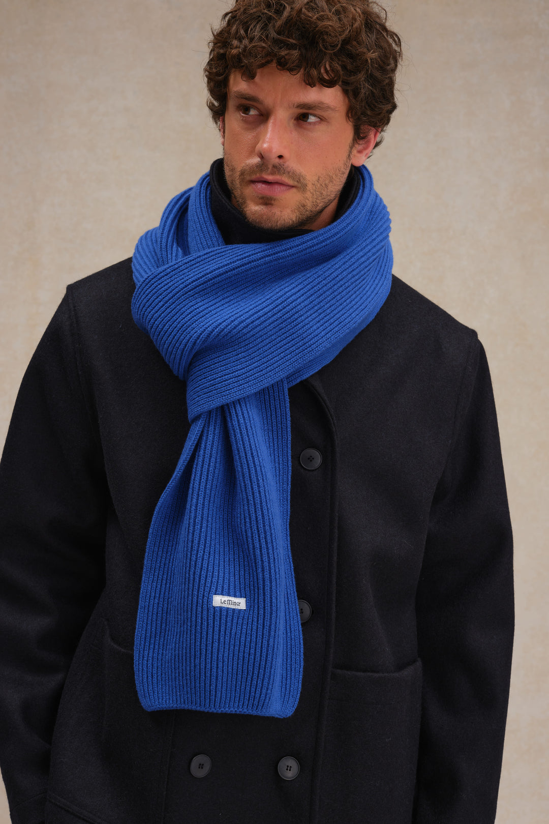 Unisex royal blue extra soft ribbed scarf in merino wool | Le Minor