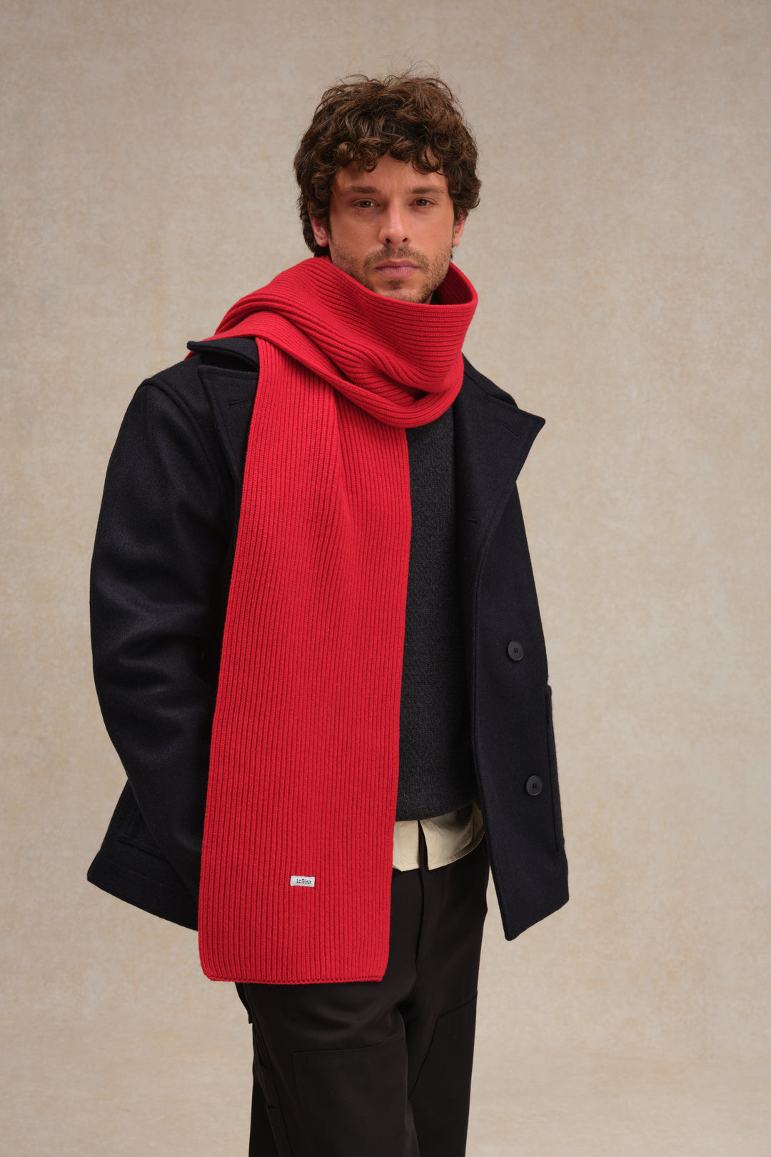 Unisex extra soft red ribbed scarf in merino wool | Le Minor