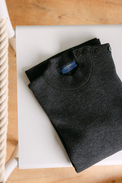 Men's charcoal grey sailor sweater