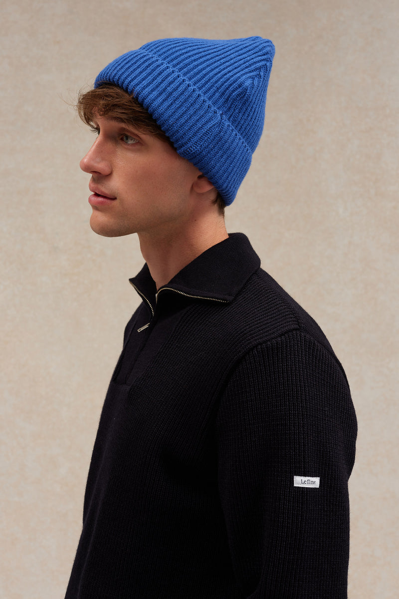 Le Minor dévoile son nouveau bonnet bleu roi extra-doux en laine mérinos pour l&