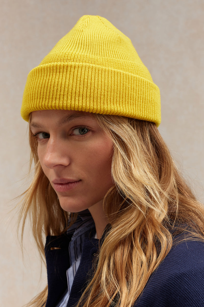 Le véritable bonnet de la Marine nationale jaune