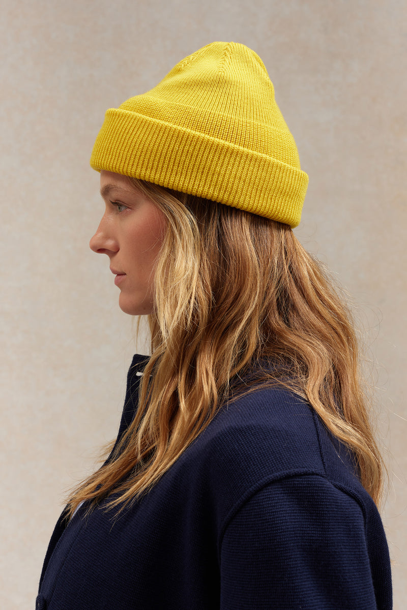 Le véritable bonnet de la Marine nationale jaune
