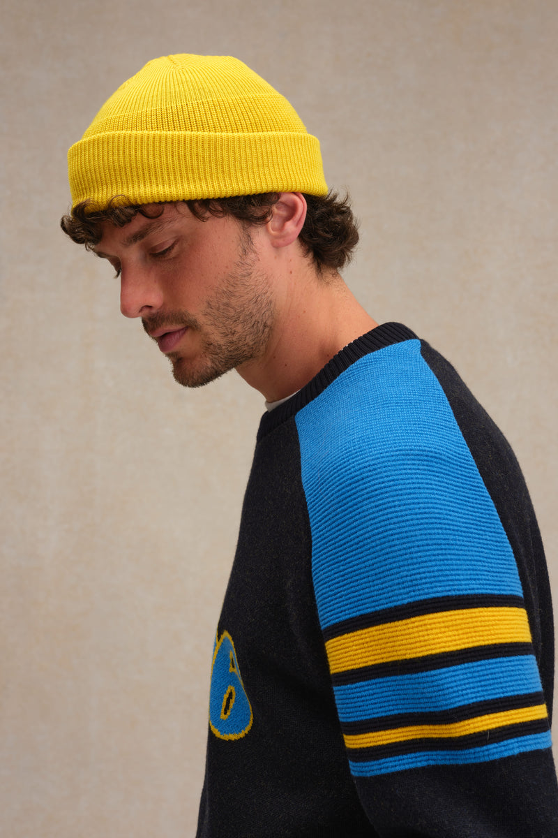Le véritable bonnet de la Marine nationale jaune