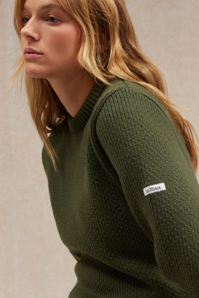 Pull Norvégien vert olive pour femme - confort et élégance Automne Hiver 2025 - Le Minor