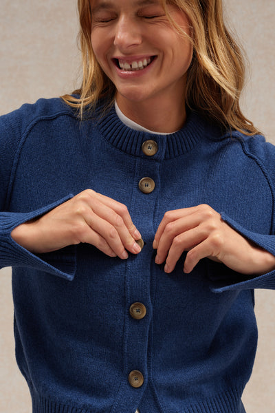 Cardigan bleu denim en laine mérinos pour femme