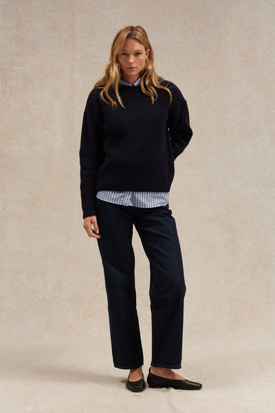 Women's navy blue ribbed round-neck sweater