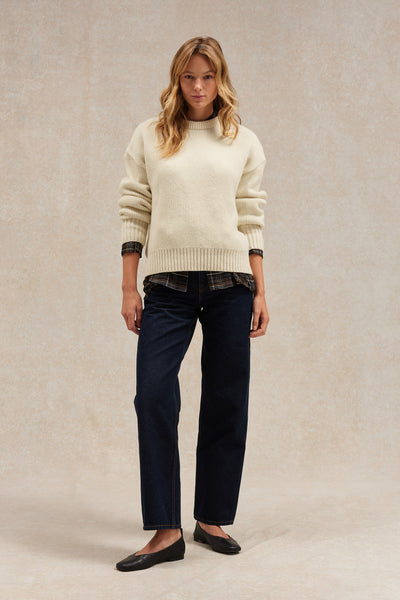 Women's offwhite ribbed round-neck sweater