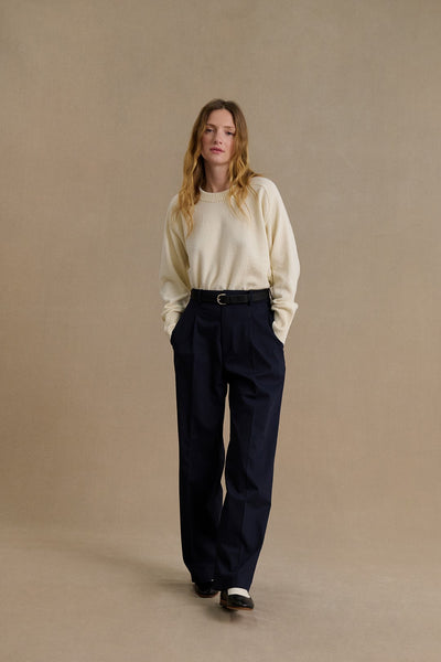 Women's offwhite round-neck sweater